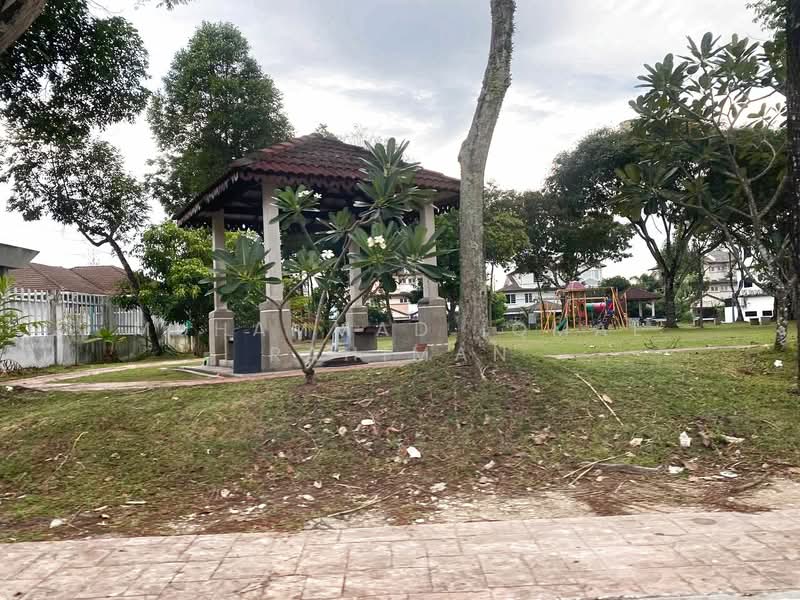 Bungalow for Sale in Seksyen 27 (Shah Alam) - Muhammad Iqmal Rahiman - Exterior - PropertyGuru.com.my