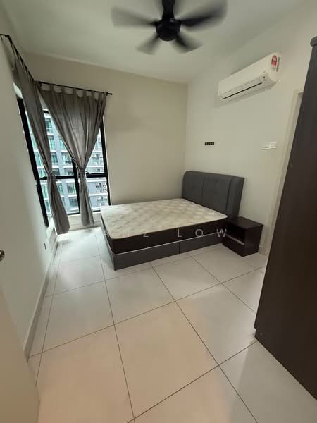 Service Residence for Rent at Majestic Maxim - Hanz Low - Bedroom - PropertyGuru.com.my