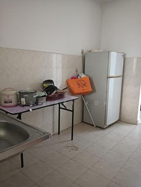 Kondominium untuk Dijual di D'Aman Ria Condominium - Sherri Koh - Kitchen - PropertyGuru.com.my
