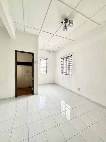 Bungalow House untuk Dijual di Bandar Country Homes (Rawang) - Kelly Kok - Interior - PropertyGuru.com.my
