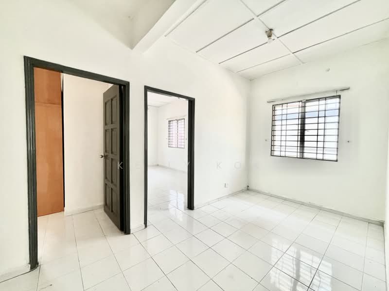 Bungalow House untuk Dijual di Bandar Country Homes (Rawang) - Kelly Kok - Interior - PropertyGuru.com.my