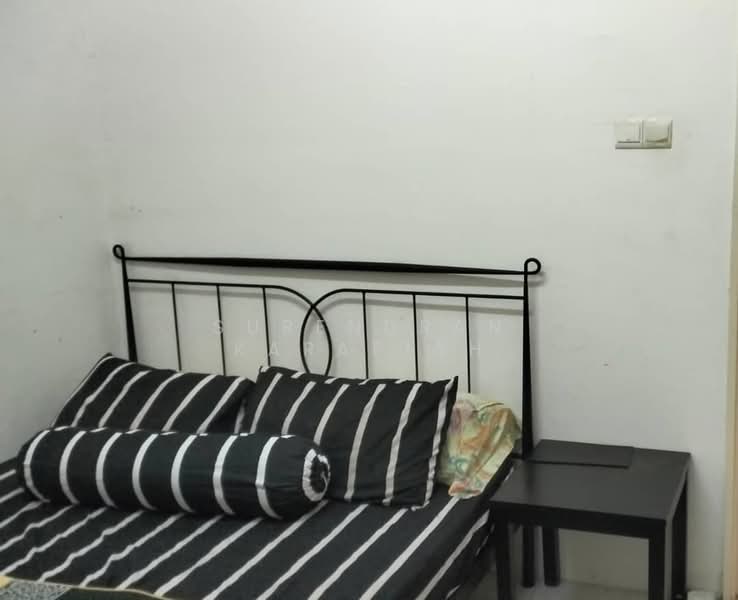 Pangsapuri untuk Dijual di E-Mas Villa - Surendran Karapiah - Bedroom - PropertyGuru.com.my