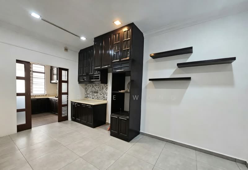 2-storey Terraced House for Sale in Bandar Kinrara (Selangor) - Grace Wong - Kitchen - PropertyGuru.com.my