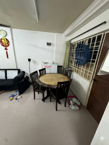 Pangsapuri untuk Dijual di Krystal Idaman - Joey Cheah - Living Room - PropertyGuru.com.my