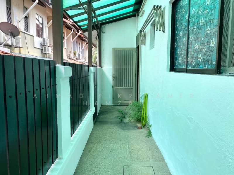 2-storey Terraced House for Sale in Bukit Jelutong (Shah Alam) - Ahmad Fikri Amer Hamzah - Exterior - PropertyGuru.com.my