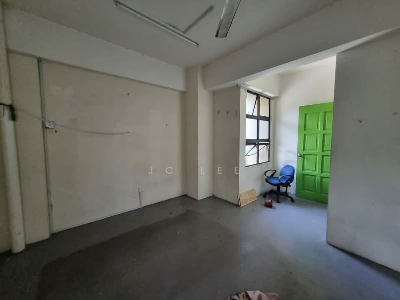 Kedai untuk Dijual di Batu Caves (Selangor) - JC Lee - Interior - PropertyGuru.com.my