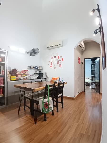 Rumah Teres 1 Tingkat untuk Dijual di Taman Molek (Johor Bahru) - Sandry Ong - PropertyGuru.com.my