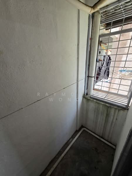 Flat for Rent at Bandar Damai Perdana (Low Cost) - Raymond Wong - Balcony - PropertyGuru.com.my