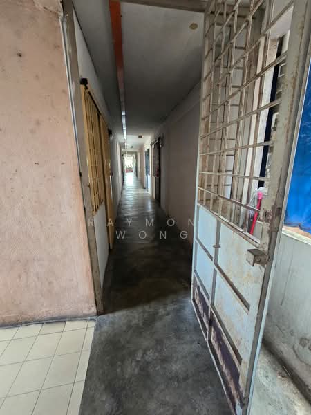 Flat for Rent at Bandar Damai Perdana (Low Cost) - Raymond Wong - Corridor - PropertyGuru.com.my