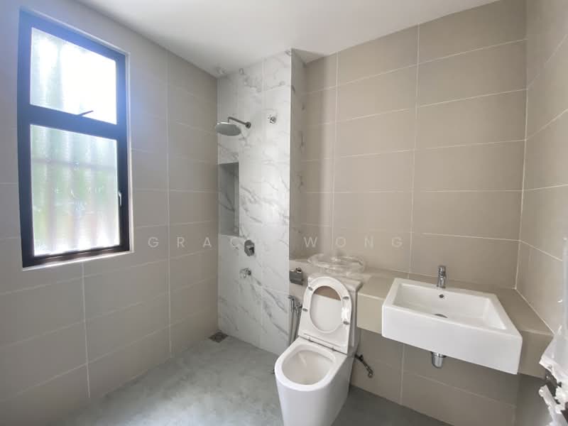 Rumah Teres 2 Tingkat untuk Dijual di Bandar Kinrara (Selangor) - Grace Wong - Bathroom - PropertyGuru.com.my