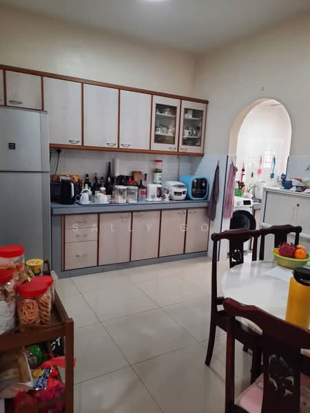 2-storey Terraced House for Sale in Taman Sea (Petaling Jaya) - Sally Goh - Kitchen - PropertyGuru.com.my