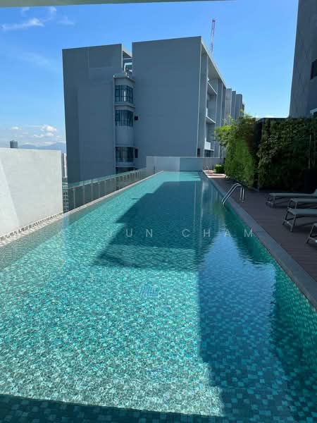 Servis Apartment untuk Disewa di Millerz Square Serviced Residence - Yi Jun Cham - Pool - PropertyGuru.com.my