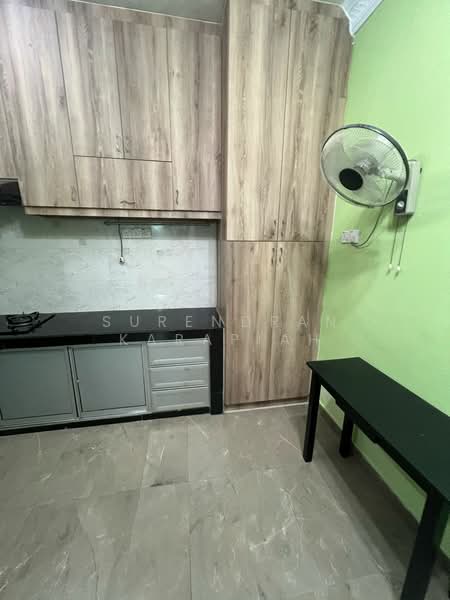 2-storey Terraced House for Sale in Taman Gembira (Klang) - Surendran Karapiah - Kitchen - PropertyGuru.com.my