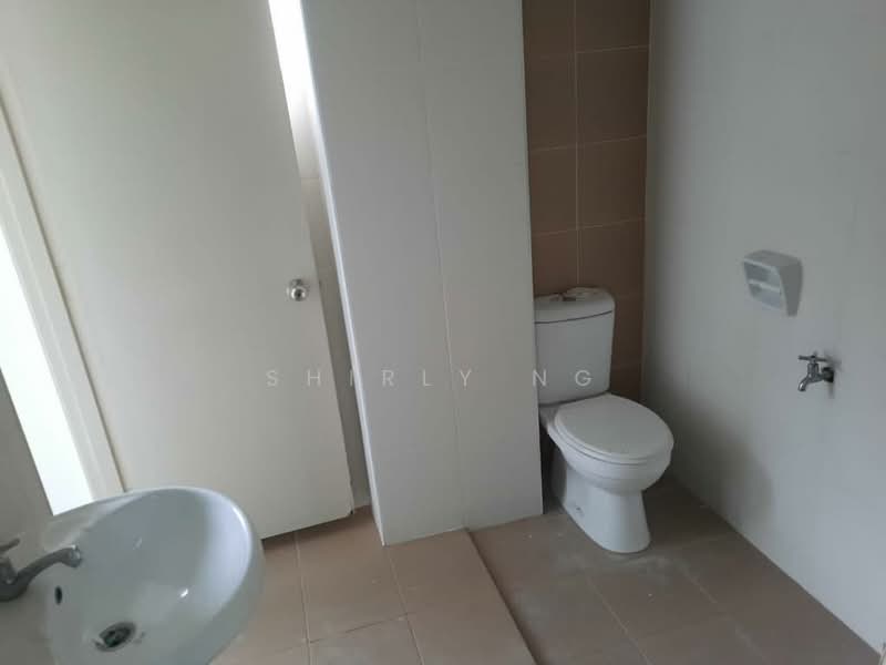 2-storey Terraced House for Sale in Rawang (Selangor) - Shirly Ng - Bathroom - PropertyGuru.com.my