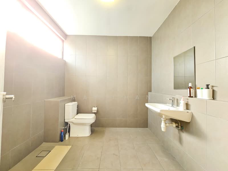 Semi-Detached House for Sale in Kajang (Selangor) - May Chan - Bathroom - PropertyGuru.com.my