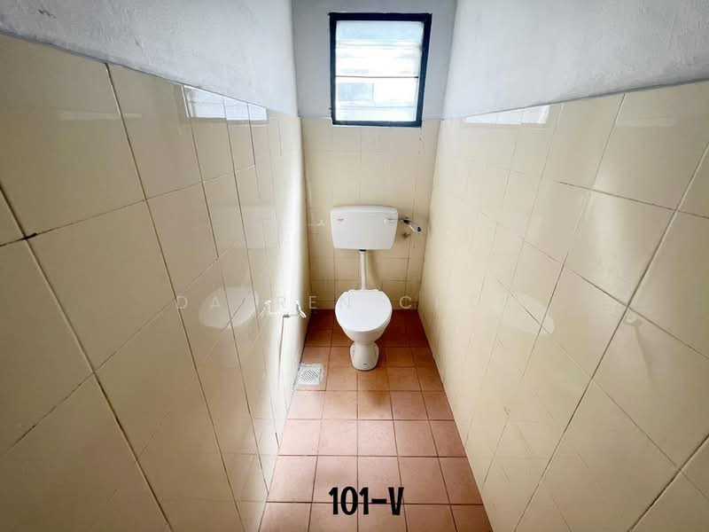 Shop for Sale in Kapar (Selangor) - Darren Chen - PropertyGuru.com.my