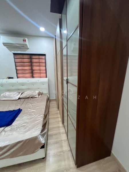 2-storey Terraced House for Rent in Seksyen 13 (Shah Alam) - Nor Khafadzah - Bedroom - PropertyGuru.com.my
