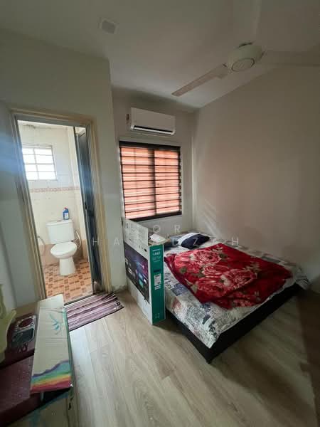 2-storey Terraced House for Rent in Seksyen 13 (Shah Alam) - Nor Khafadzah - Bedroom - PropertyGuru.com.my