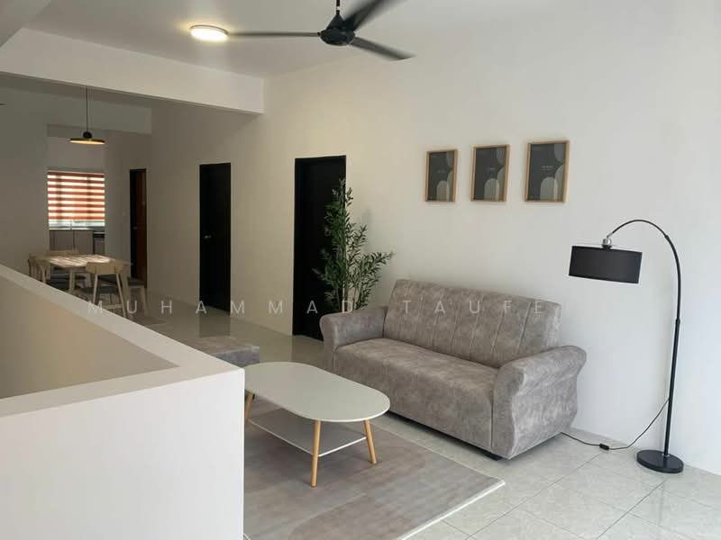 Rumah Bandar untuk Disewa di Seremban (Negeri Sembilan) - Muhammad Taufeeq - Living Room - PropertyGuru.com.my