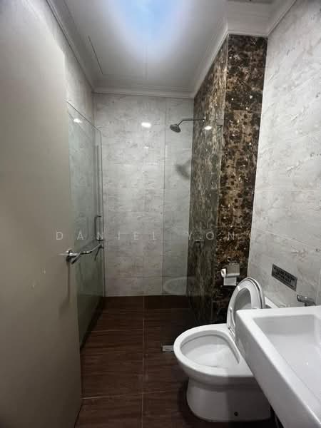 Condominium for Sale at Laguna Heights (Bukit Laguna) - Daniel Yong - Bathroom - PropertyGuru.com.my