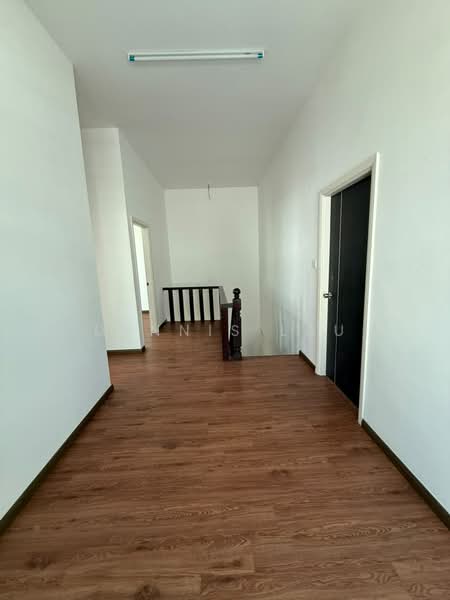 Semi-Detached House for Sale in Central City Uni-Central (Samarahan) - Dennis Lau - Corridor - PropertyGuru.com.my