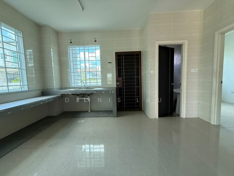 Semi-Detached House for Sale in Central City Uni-Central (Samarahan) - Dennis Lau - Kitchen - PropertyGuru.com.my