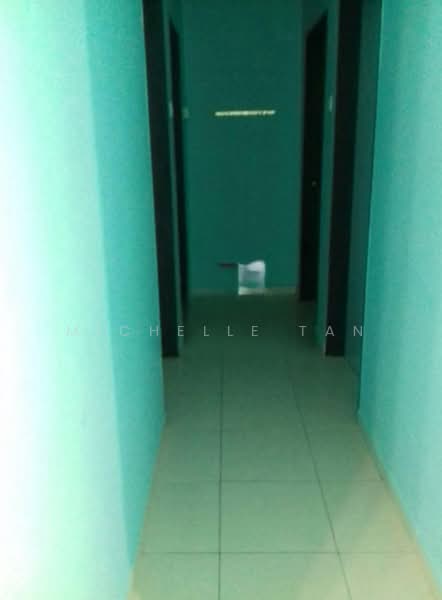 Apartment for Sale at Mandarina Court - Michelle Tan - Corridor - PropertyGuru.com.my