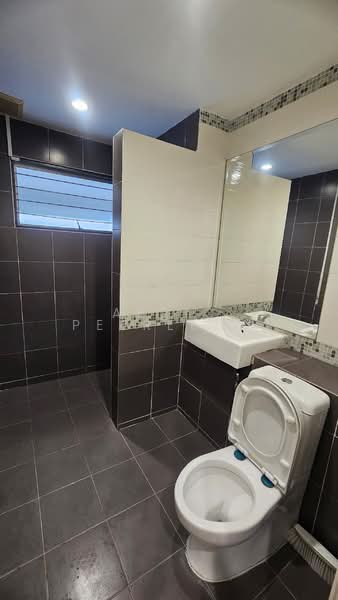 2-storey Terraced House for Rent in Bandar Bukit Raja (Klang) - Aeric Petrelli Goh - Bathroom - PropertyGuru.com.my