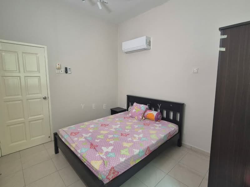 Kondominium untuk Dijual di Desa Airmas Condominium - Yee Joey - Bedroom - PropertyGuru.com.my