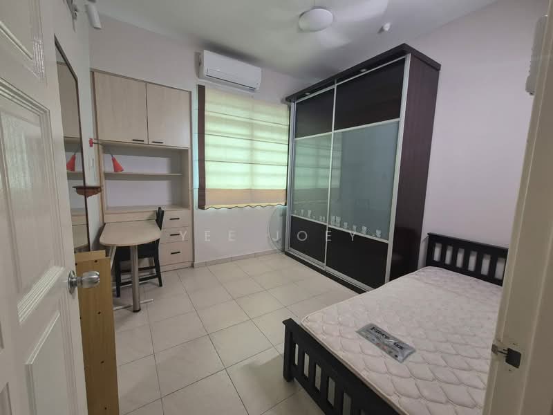 Kondominium untuk Dijual di Desa Airmas Condominium - Yee Joey - Bedroom - PropertyGuru.com.my