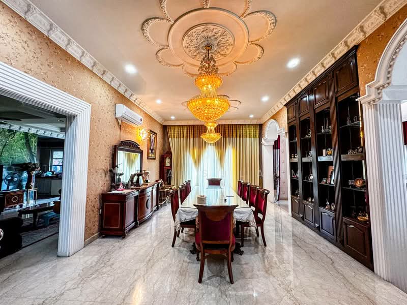 Bungalow for Sale in Kampung Melayu Ampang (Ampang) - Yazila Sulaimi - Dining Room - PropertyGuru.com.my