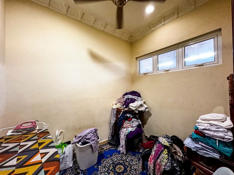 Bungalow for Sale in Kampung Melayu Ampang (Ampang) - Yazila Sulaimi - Bedroom - PropertyGuru.com.my