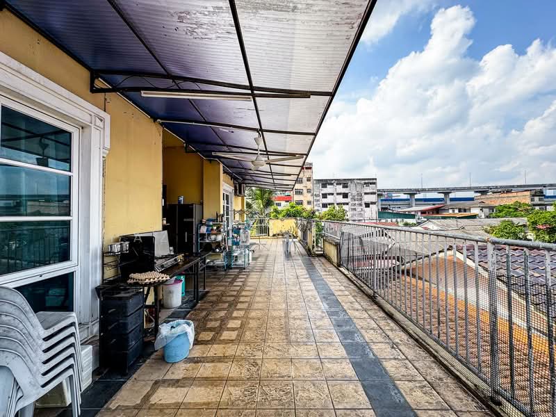 Bungalow for Sale in Kampung Melayu Ampang (Ampang) - Yazila Sulaimi - Balcony - PropertyGuru.com.my
