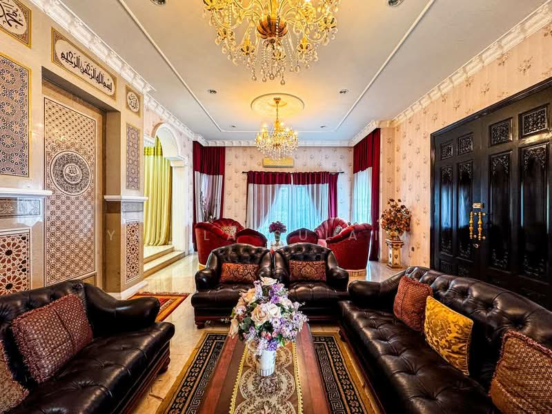 Bungalow for Sale in Kampung Melayu Ampang (Ampang) - Yazila Sulaimi - Living Room - PropertyGuru.com.my