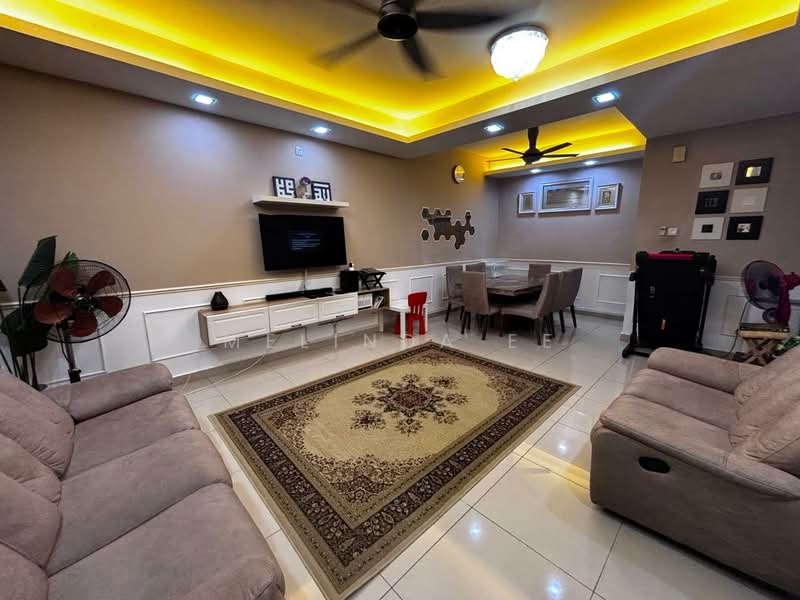 Rumah Teres 2 Tingkat untuk Dijual di Taman Bukit Tiram (Ulu Tiram) - Melinda Ee - Living Room - PropertyGuru.com.my