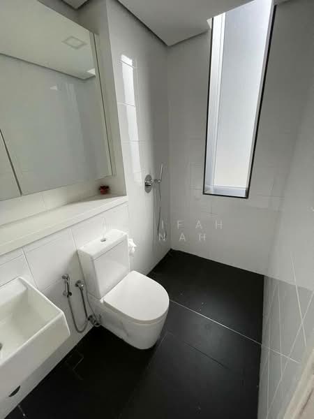 Pejabat untuk Disewa di Mont Kiara (Kuala Lumpur) - Sharifah Jannah - Bathroom - PropertyGuru.com.my