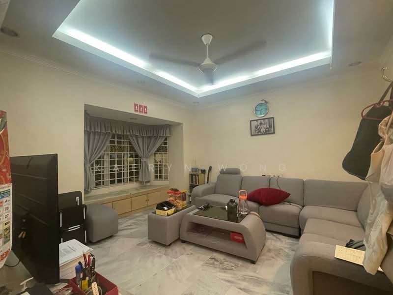 Rumah Teres untuk Dijual di Alam Damai (Cheras) - Kaeryn Wong - Living Room - PropertyGuru.com.my