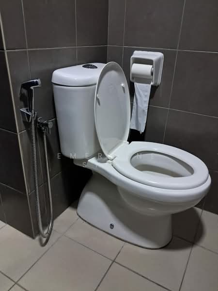 Condominium for Rent at Condominium Akasia Bukit Jalil - Emerlyne Shum - Bathroom - PropertyGuru.com.my