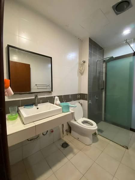 3.5-storey Terraced House for Rent in Duta Suria (Ampang) - Puteri Ellysha - Bathroom - PropertyGuru.com.my