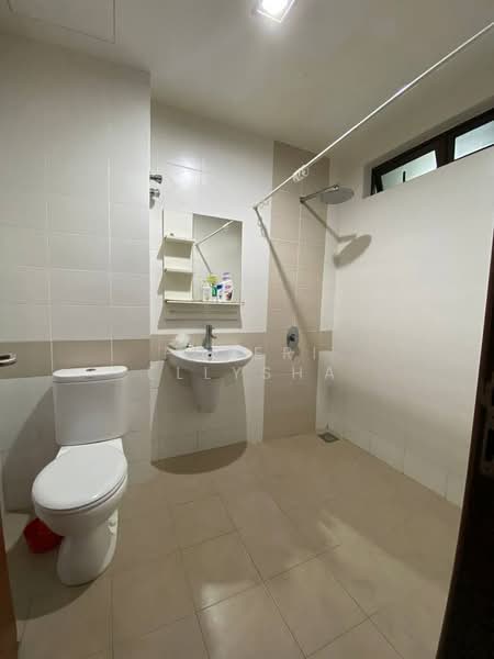 3.5-storey Terraced House for Rent in Duta Suria (Ampang) - Puteri Ellysha - Bathroom - PropertyGuru.com.my