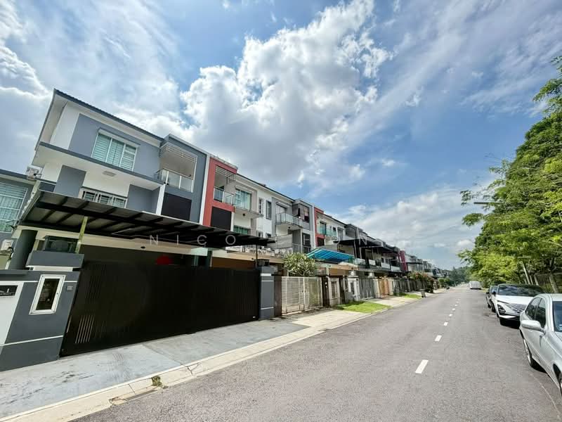 Rumah Teres untuk Dijual di Bandar Seri Alam (Masai) - Nico Chong - Exterior - PropertyGuru.com.my