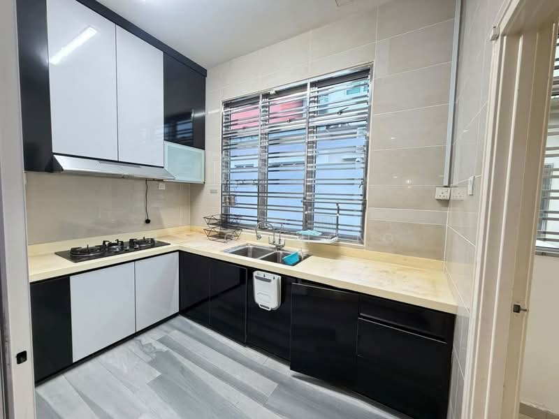 Rumah Teres untuk Dijual di Bandar Seri Alam (Masai) - Nico Chong - Kitchen - PropertyGuru.com.my