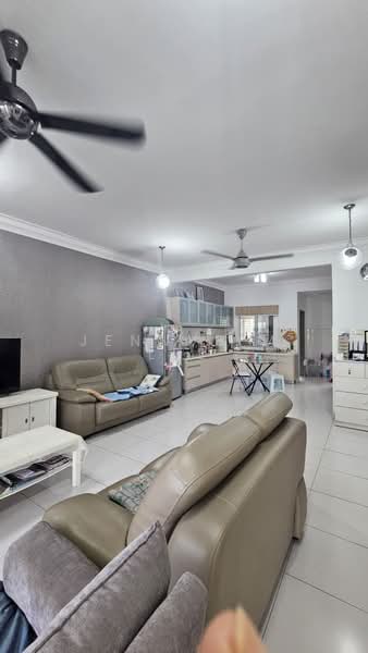 2-storey Terraced House for Sale in Seksyen U9 (Shah Alam) - Jenny YM Lee - Living Room - PropertyGuru.com.my