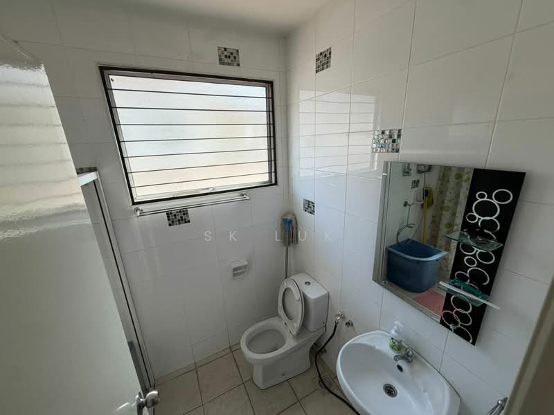 Semi-Detached House for Sale in Rawang (Selangor) - SK Luk - Bathroom - PropertyGuru.com.my