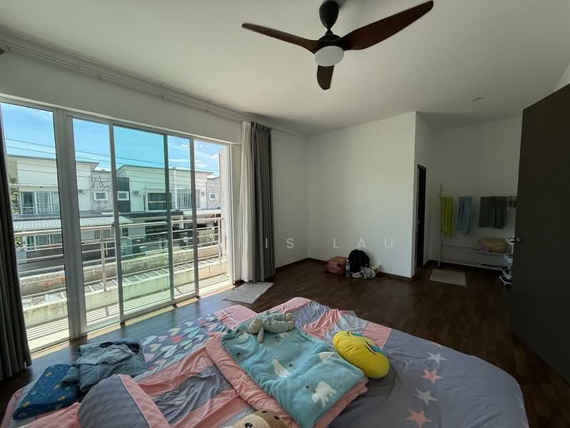 2-storey Terraced House for Sale in Bukit Berangan (Samarahan) - Dennis Lau - Bedroom - PropertyGuru.com.my