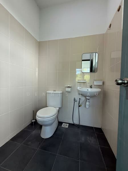 2-storey Terraced House for Sale in Bukit Berangan (Samarahan) - Dennis Lau - Bathroom - PropertyGuru.com.my