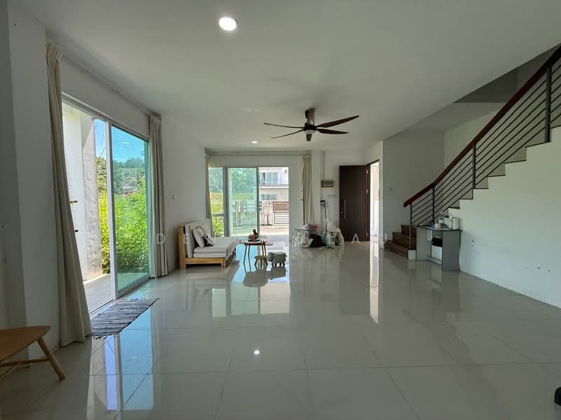 2-storey Terraced House for Sale in Bukit Berangan (Samarahan) - Dennis Lau - Living Room - PropertyGuru.com.my