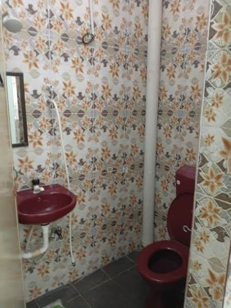 Rumah Teres 1 Tingkat untuk Disewa di Taman Seri Duyong (Duyong) - Woon . - Bathroom - PropertyGuru.com.my