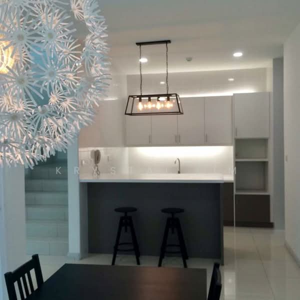 Rumah Teres 2-Tingkat untuk Disewa di Setia Eco Glades (Cyberjaya) - Krystal Lim - Kitchen - PropertyGuru.com.my