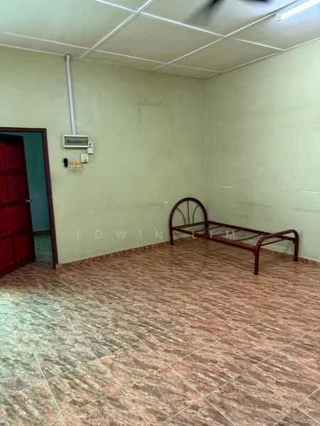 Shop / Office for Rent in Johor Bahru (Johor) - Edwin Lim - Bedroom - PropertyGuru.com.my